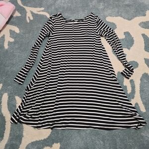 Old Navy Black and White Striped Long Sleeve Dress